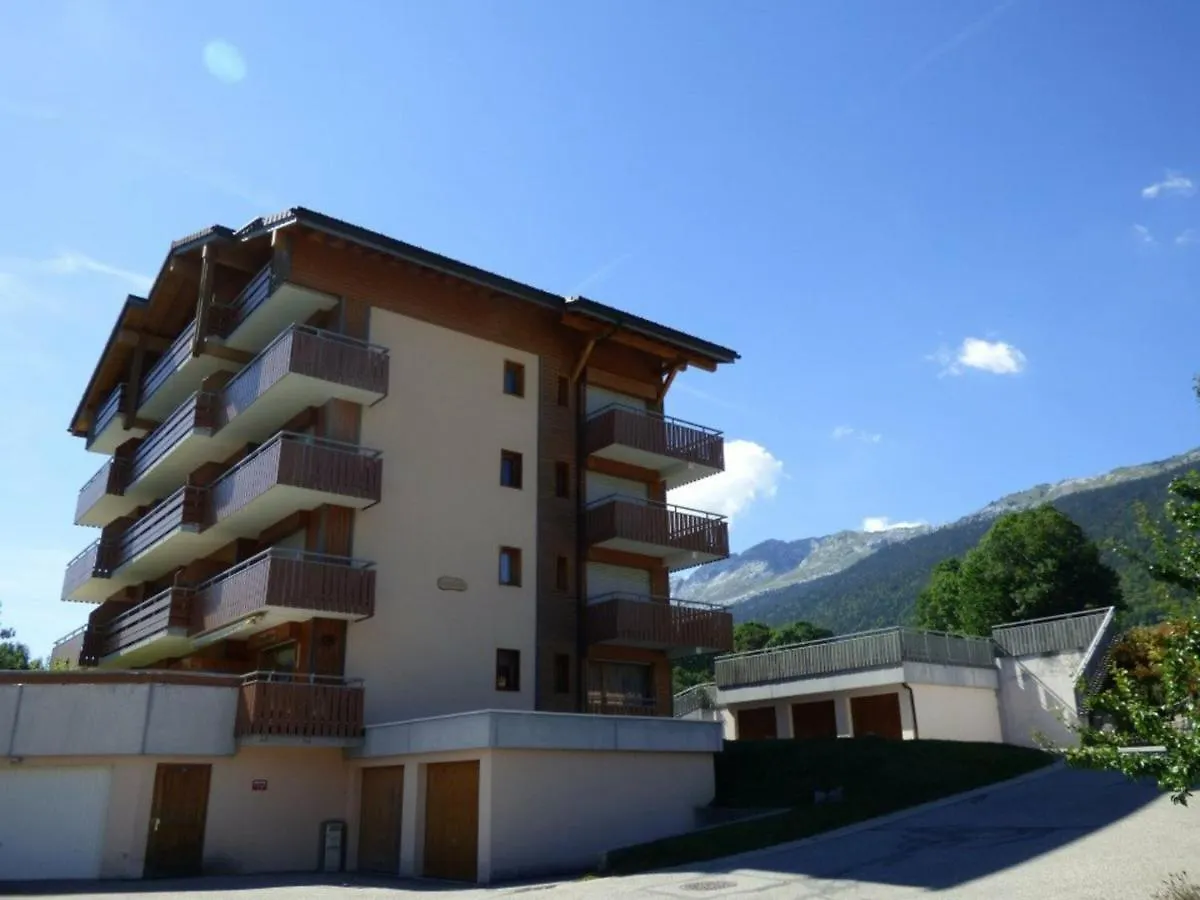 3 Pieces Avec Garage Pour 6 Personnes A Saint-Jean-De-Sixt - Fr-1-458-134 Apartment France