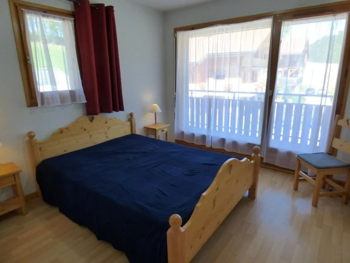 3 Pieces Avec Garage Pour 6 Personnes A Saint-Jean-De-Sixt - Fr-1-458-134 Apartment